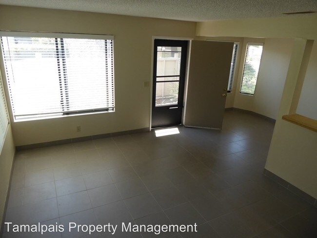 Building Photo - 2 br, 1 bath House - 22 Dockside Circle