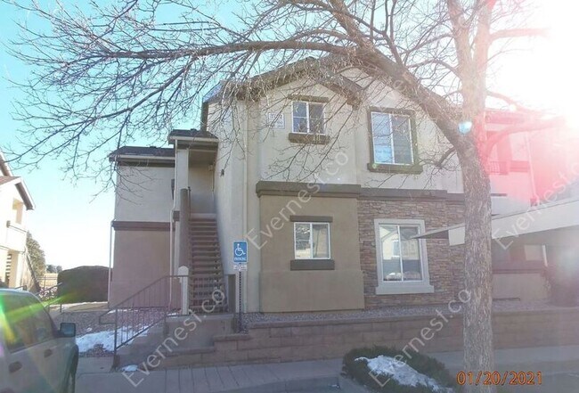 Building Photo - 3732 Riviera Grove
