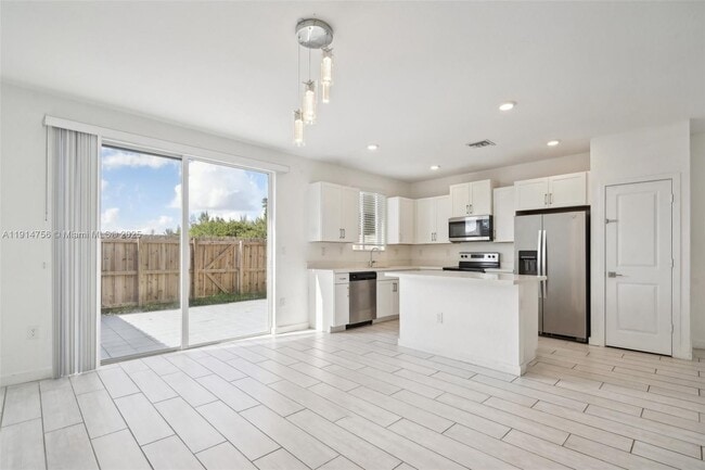 Foto del edificio - 1006 SE 23rd Ave