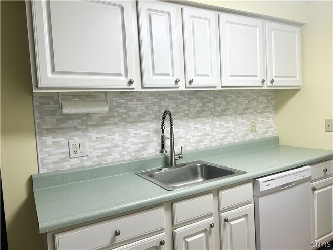 Foto del edificio - 471 Idlewood Blvd