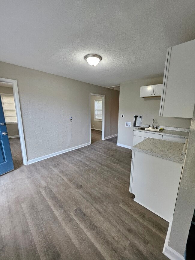 Cocina - 3025 Ford Rd