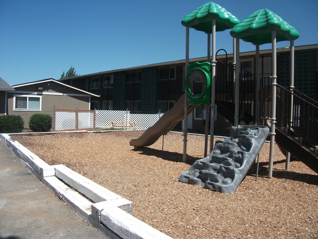 Children's playground - 820 SE 190th Ave