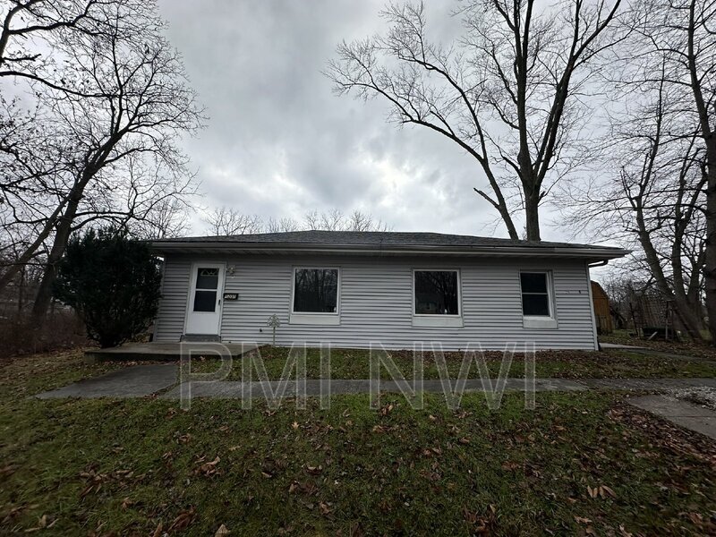 1231 W 3rd St, Hobart, IN 46342 Condo for Rent in Hobart, IN