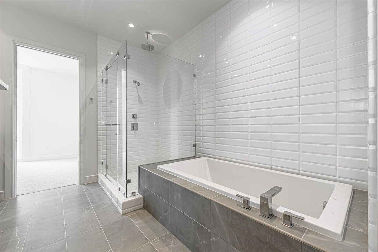 Building Photo - 4521 San Felipe St