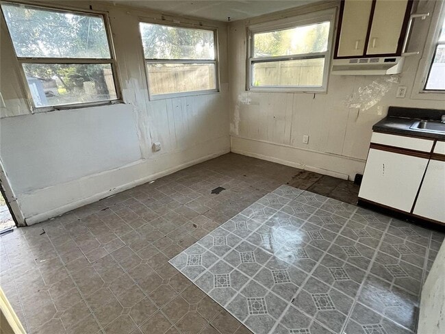 Foto del edificio - 1223 E Parker St
