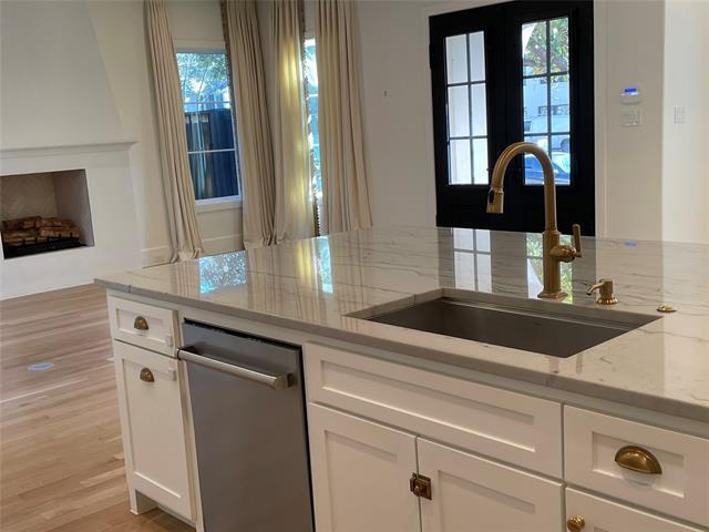 Building Photo - 4544 Westway Ave