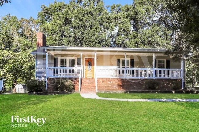 Building Photo - 473 Henderson Dr