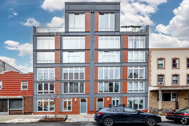 Foto del edificio - 273 Manhattan Ave