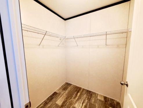 Building Photo - 7028 Bayview Dr