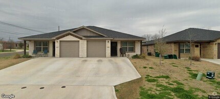 Building Photo - 350 Arnold Dr