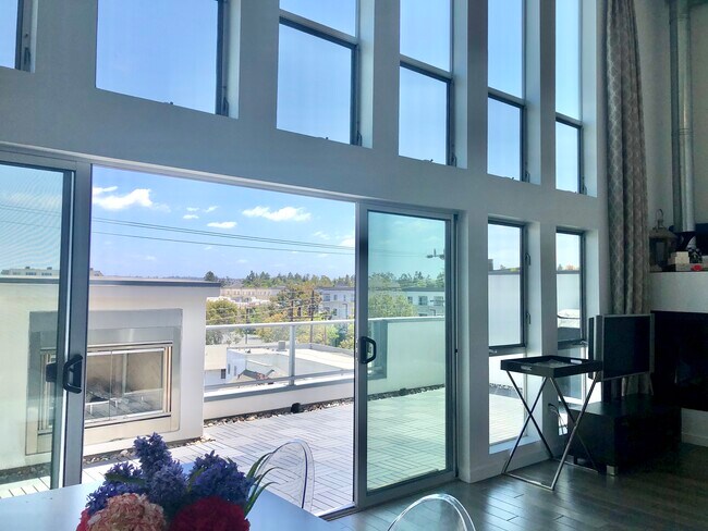 Foto del edificio - 4215 Glencoe Ave