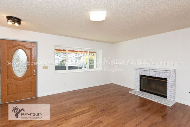 Building Photo - 904 Harbison Pl