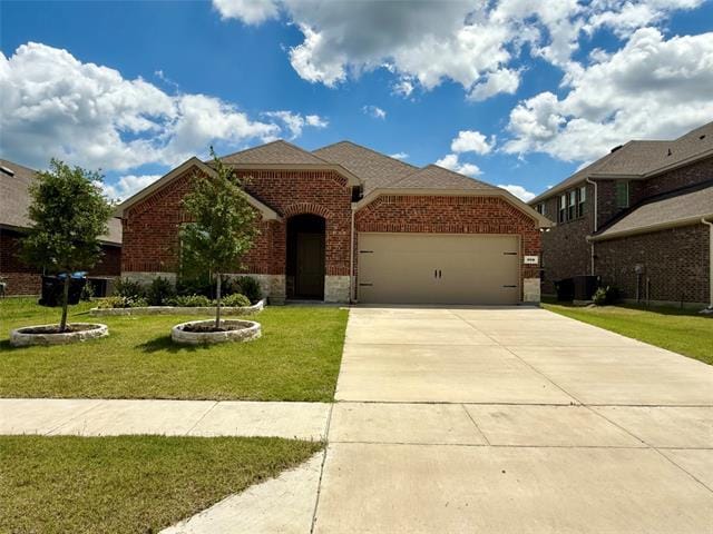 Primary Photo - 308 Warbler Wy