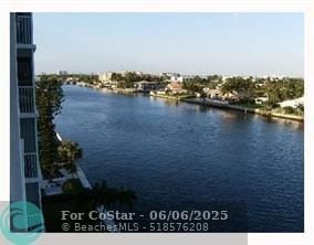 Building Photo - 303 N Riverside Dr