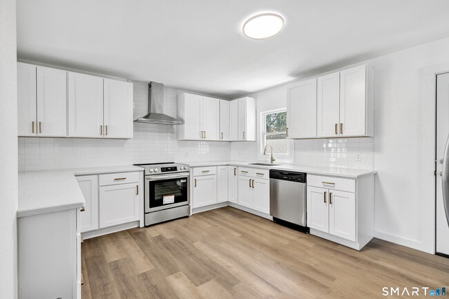 Building Photo - 59 Lenox Ave