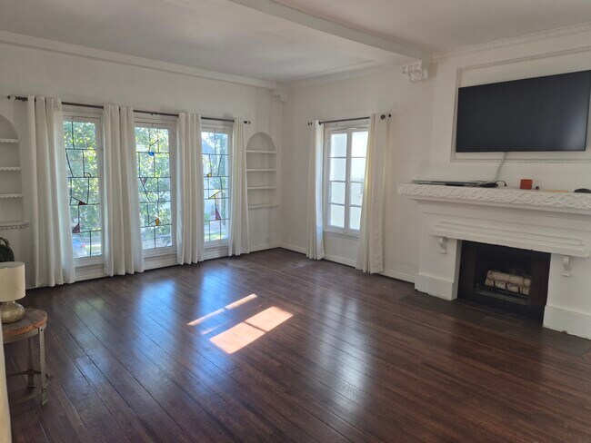 Habitación familiar - 357 S Doheny Dr