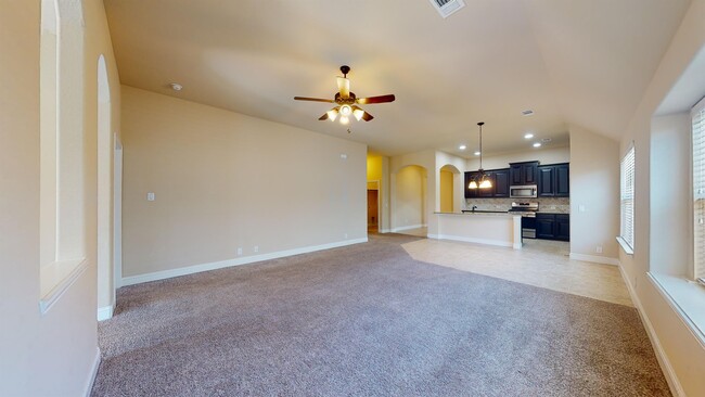 Building Photo - 4703 Sephora Dr