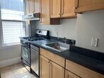 Primary Photo - 60 College Ave