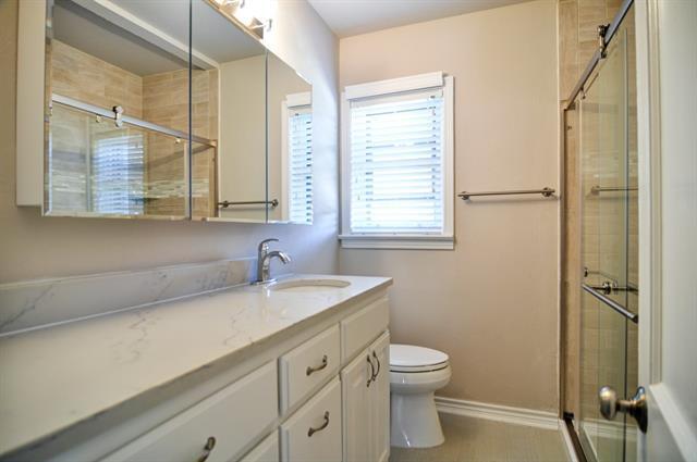 Building Photo - 6415 Bordeaux Ave