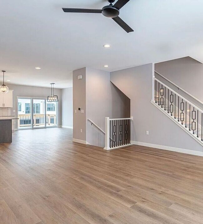 Foto del edificio - $2,500 | 3 Bedroom, 2.5 Bathroom Townhome | Newer Construction | No Pets | Available for August 1...