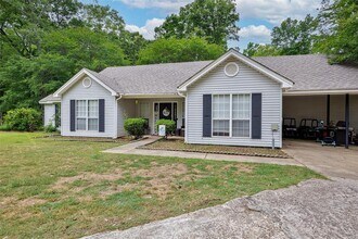 Building Photo - 105 Foxwood Ct