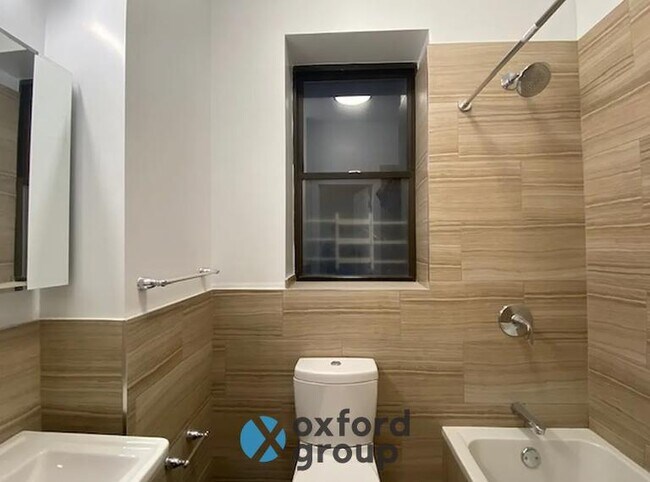 Foto del edificio - East 77th Street