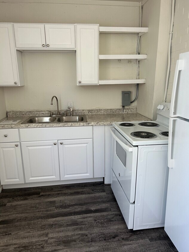 Cocina - Hillcrest Apartments