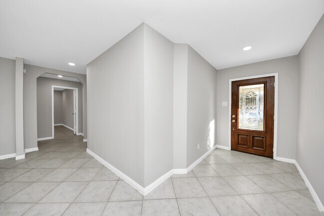 Building Photo - 3504 Wheatfield Ct