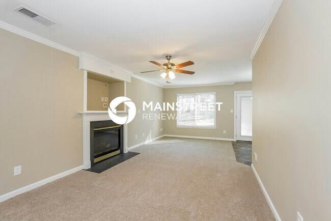 Foto del edificio - 3 Bedroom Pet-Friendly Home in Huntersville, NC with Main Street Renewal