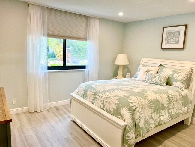 Foto del edificio - 1556 S Ocean Ln