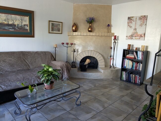 Building Photo - 4365 N La Osa Way