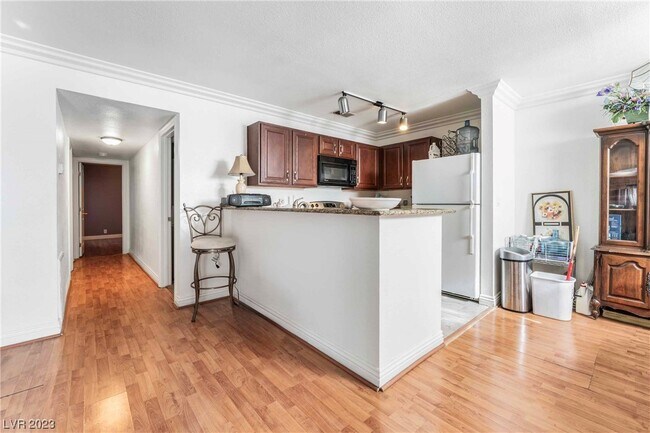 Building Photo - 4050 Pacific Harbors Dr
