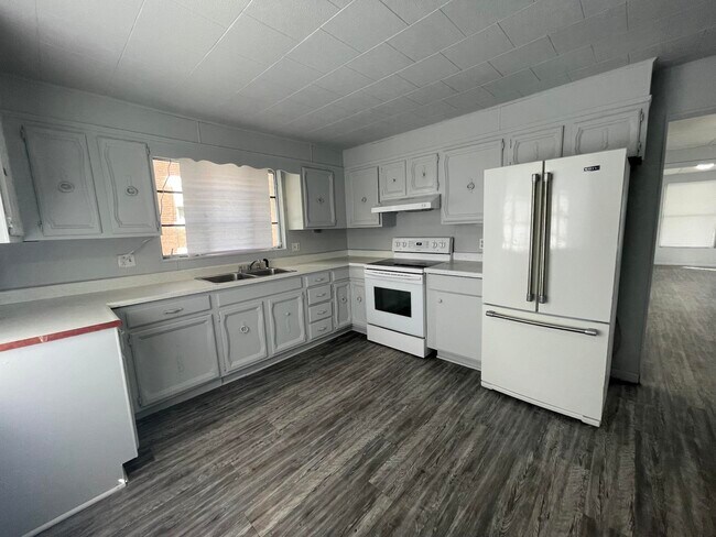 Foto del edificio - 614 Griffin-