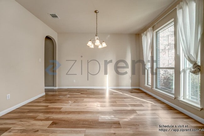 Foto del edificio - 706 Green Vista Ct