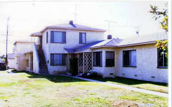 Primary Photo - 4745-4749 Clark Ave