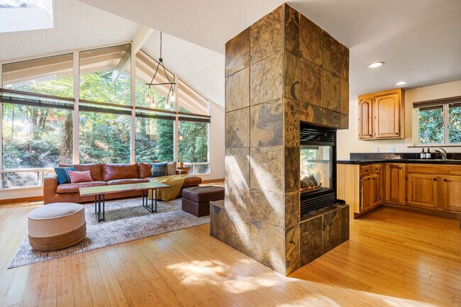 Foto del edificio - 16441 SE 42nd Pl