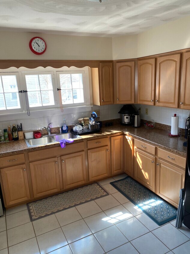 11 Grove St Unit 11 Grove St 1st floor, Geneva, NY 14456 Apartments in Geneva, NY