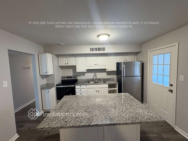 Foto del edificio - 2210 W Greenbriar Dr