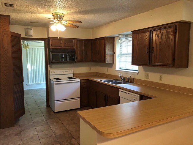 Foto del edificio - 1704 Dunn St