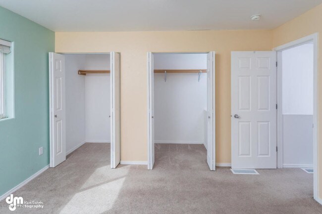 Building Photo - 12484 Silver Fox Ln