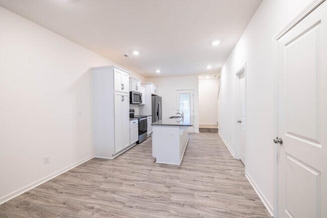 Foto del edificio - 451 Kinnerton Pl