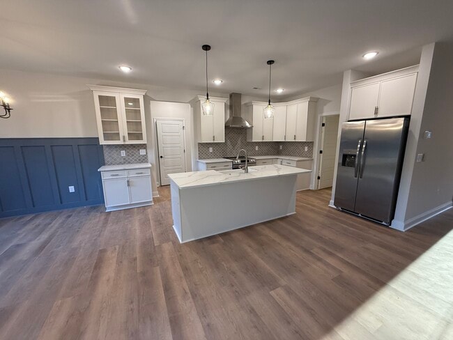 Foto del edificio - 145 Kennel Rd