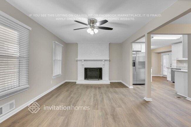 Building Photo - 5 Fern Cir