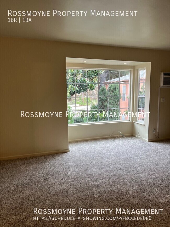 Foto del edificio - 1 Bedroom 1 Bath Upper Unit - Hollywood Hi...