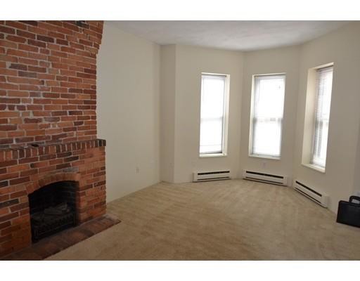 Building Photo - 12 St Germain St