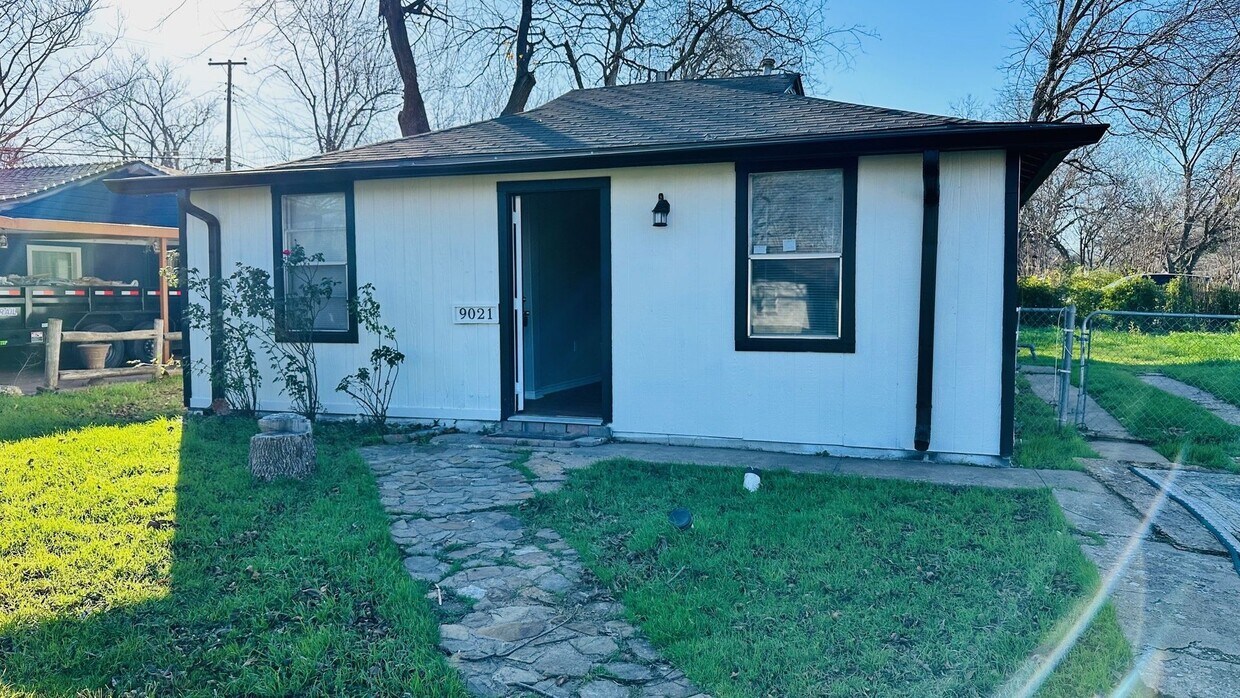 Primary Photo - 9021 Moran St, White Settlement