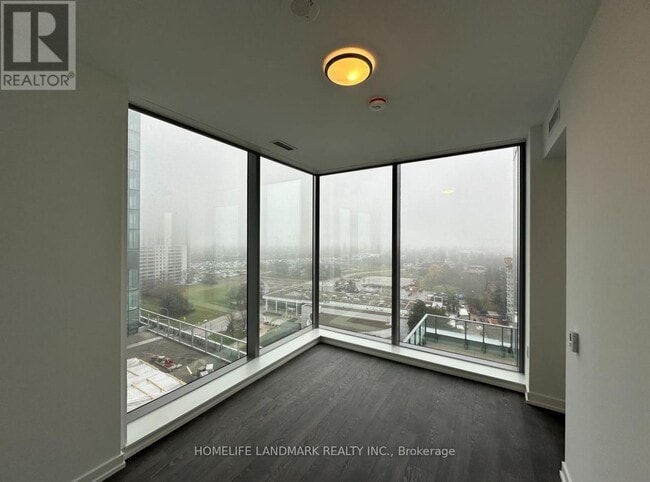 Building Photo - 7 Golden Lion Heights