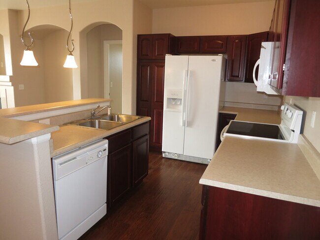 Foto del edificio - Condo with Mountain Views & Prime Location Near Powers Corridor!!