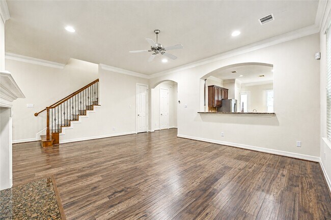 Building Photo - 1231 Sopris Dr
