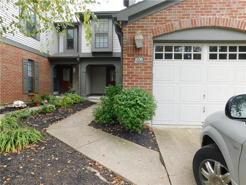 Primary Photo - 1658 Shady Cove Ln